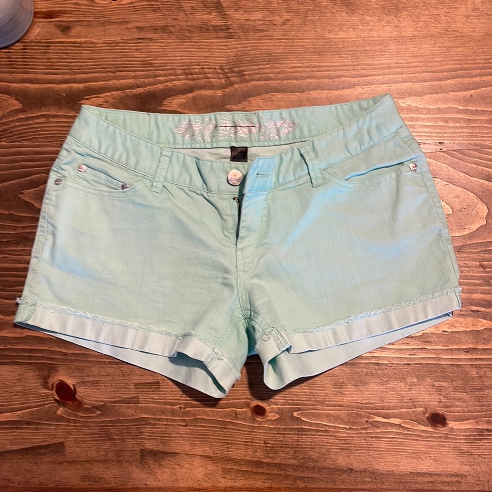 Express cuffed cutoff shorts